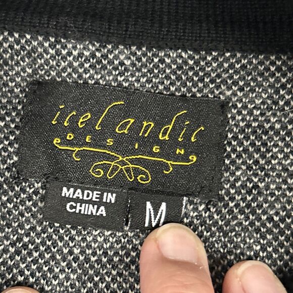 Icelandic Design Sweater Womens Medium Merino Wool Floral Embroidered Cardigan - Picture 3 of 8